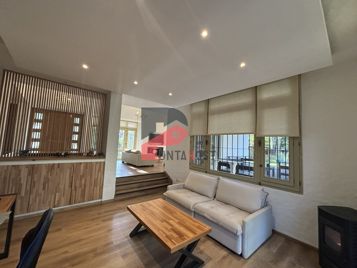 Casa ID.205 - EXCEPCIONAL CASA EN VENTA DE 4 DORMITORIOS