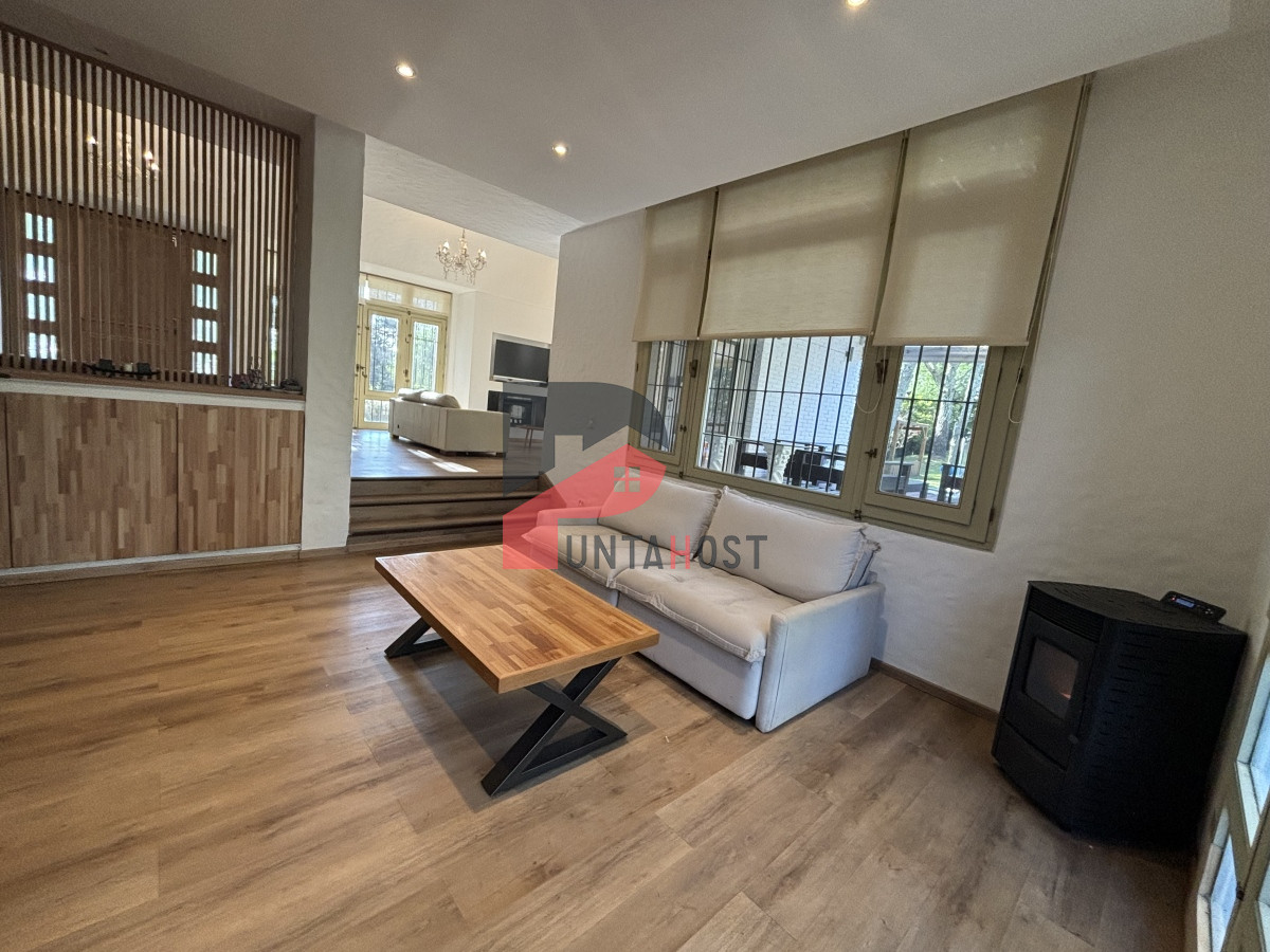 Casa ID.205 - EXCEPCIONAL CASA EN VENTA DE 4 DORMITORIOS
