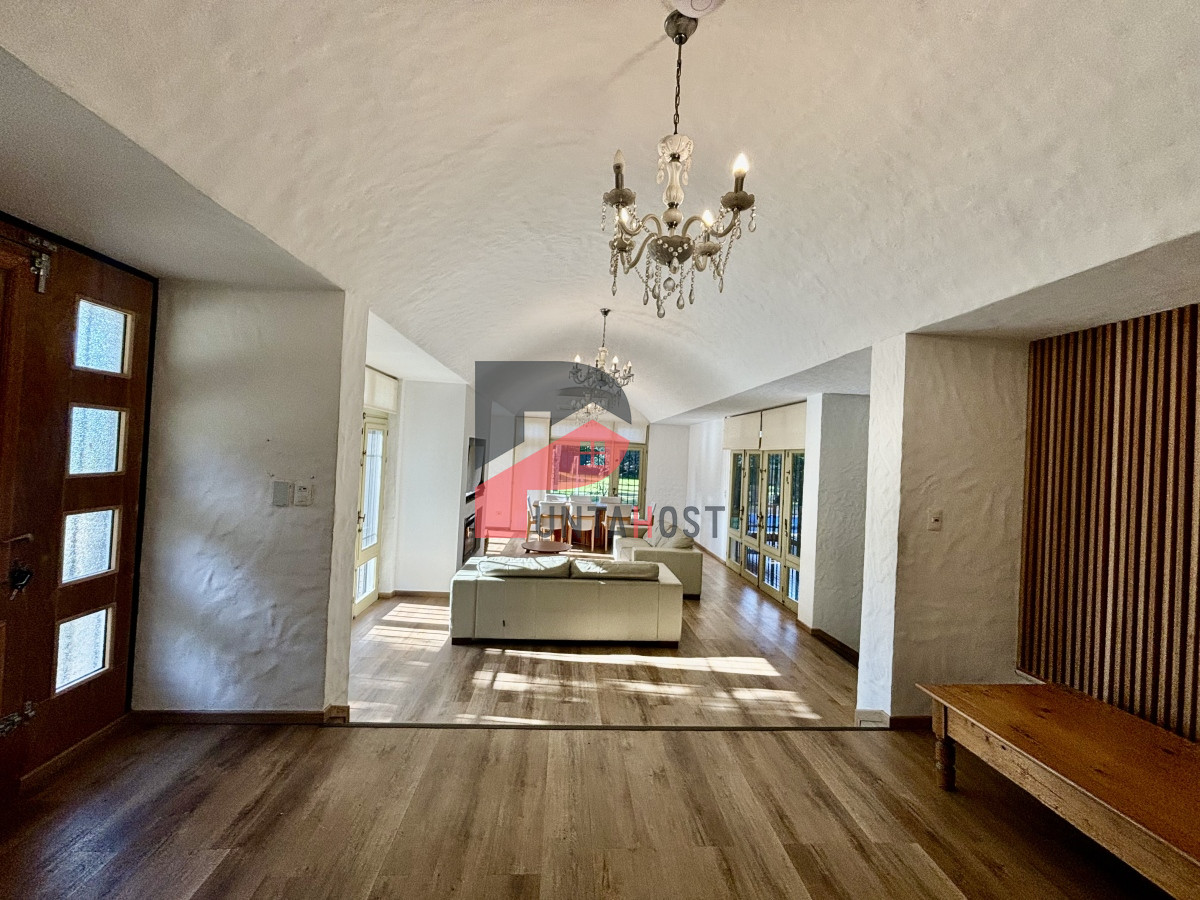 Casa ID.205 - EXCEPCIONAL CASA EN VENTA DE 4 DORMITORIOS