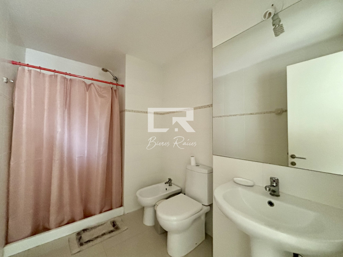 Apartamento ID.883 - OPORTUNIDAD EN VENTA 2 DORMITORIOS SUMMER TOWER