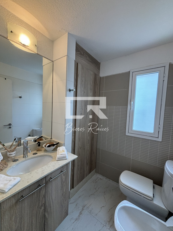 Apartamento ID.882 - Excepcional apartamento de 2 dormitorios en venta