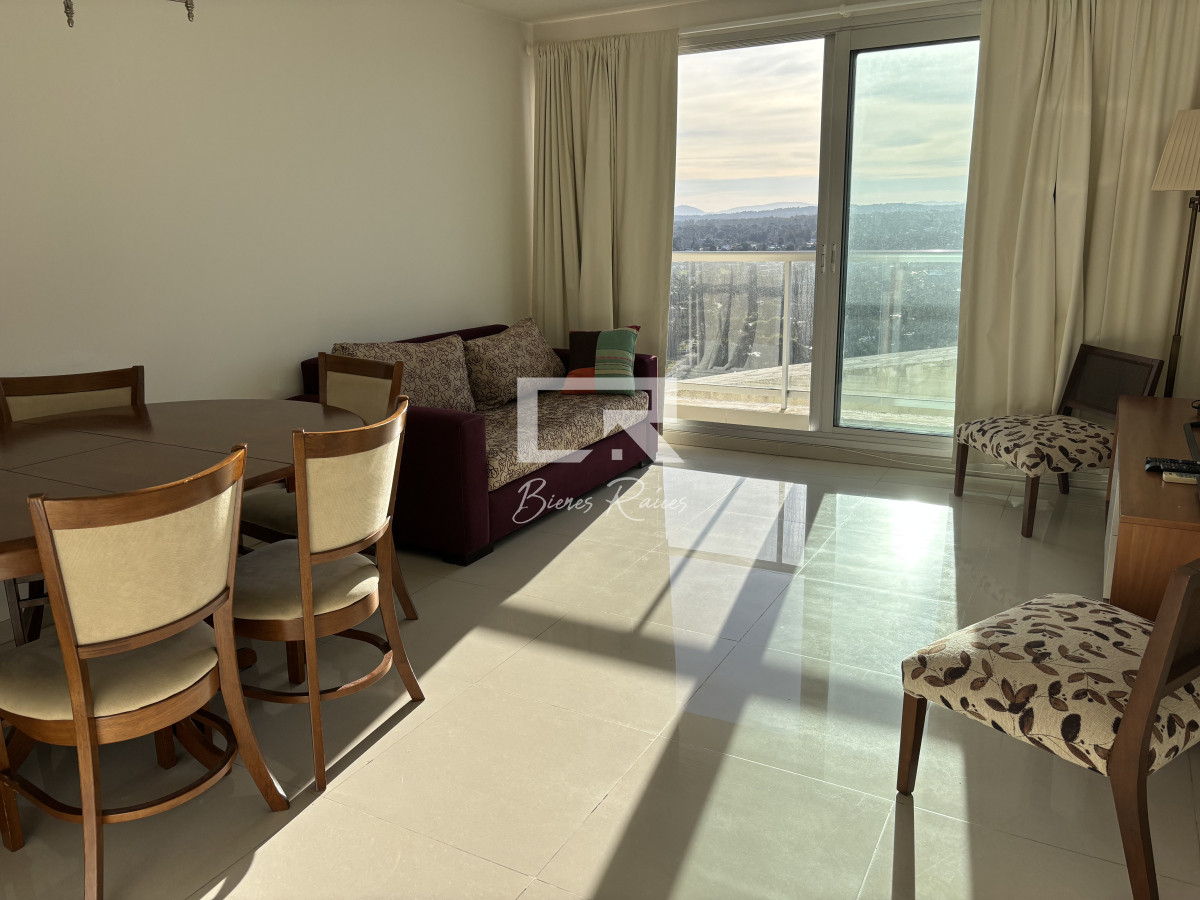 Apartamento ID.883 - OPORTUNIDAD EN VENTA 2 DORMITORIOS SUMMER TOWER