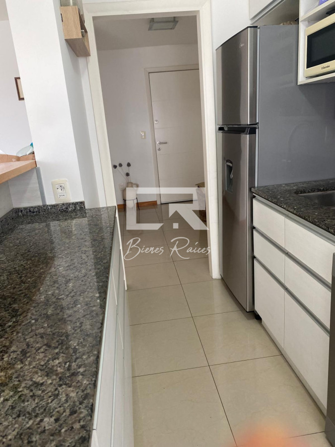 Apartamento ID.882 - Excepcional apartamento de 2 dormitorios en venta