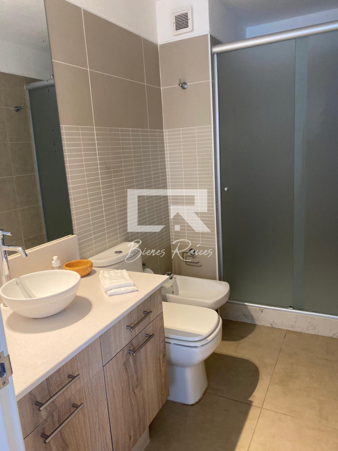 Apartamento ID.882 - Excepcional apartamento de 2 dormitorios en venta