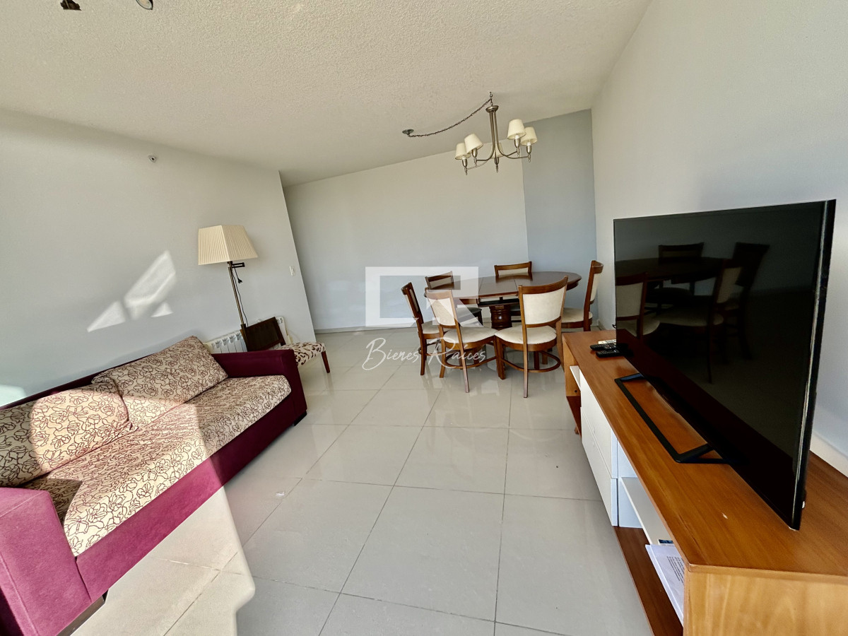 Apartamento ID.883 - OPORTUNIDAD EN VENTA 2 DORMITORIOS SUMMER TOWER