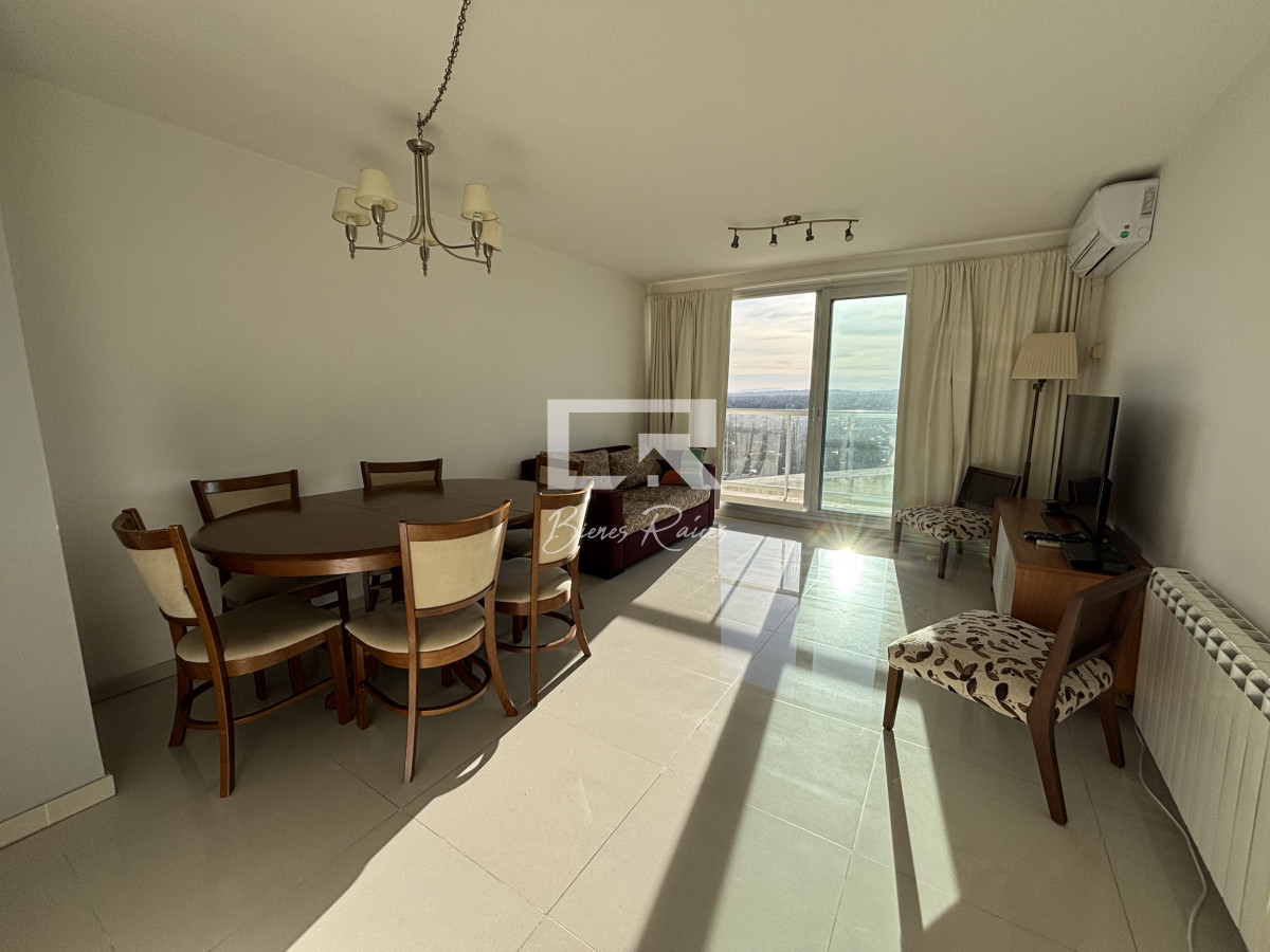 Apartamento ID.883 - OPORTUNIDAD EN VENTA 2 DORMITORIOS SUMMER TOWER