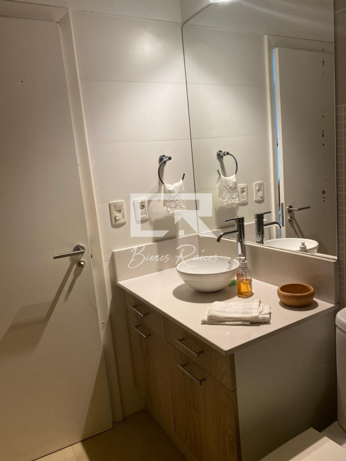 Apartamento ID.882 - Excepcional apartamento de 2 dormitorios en venta