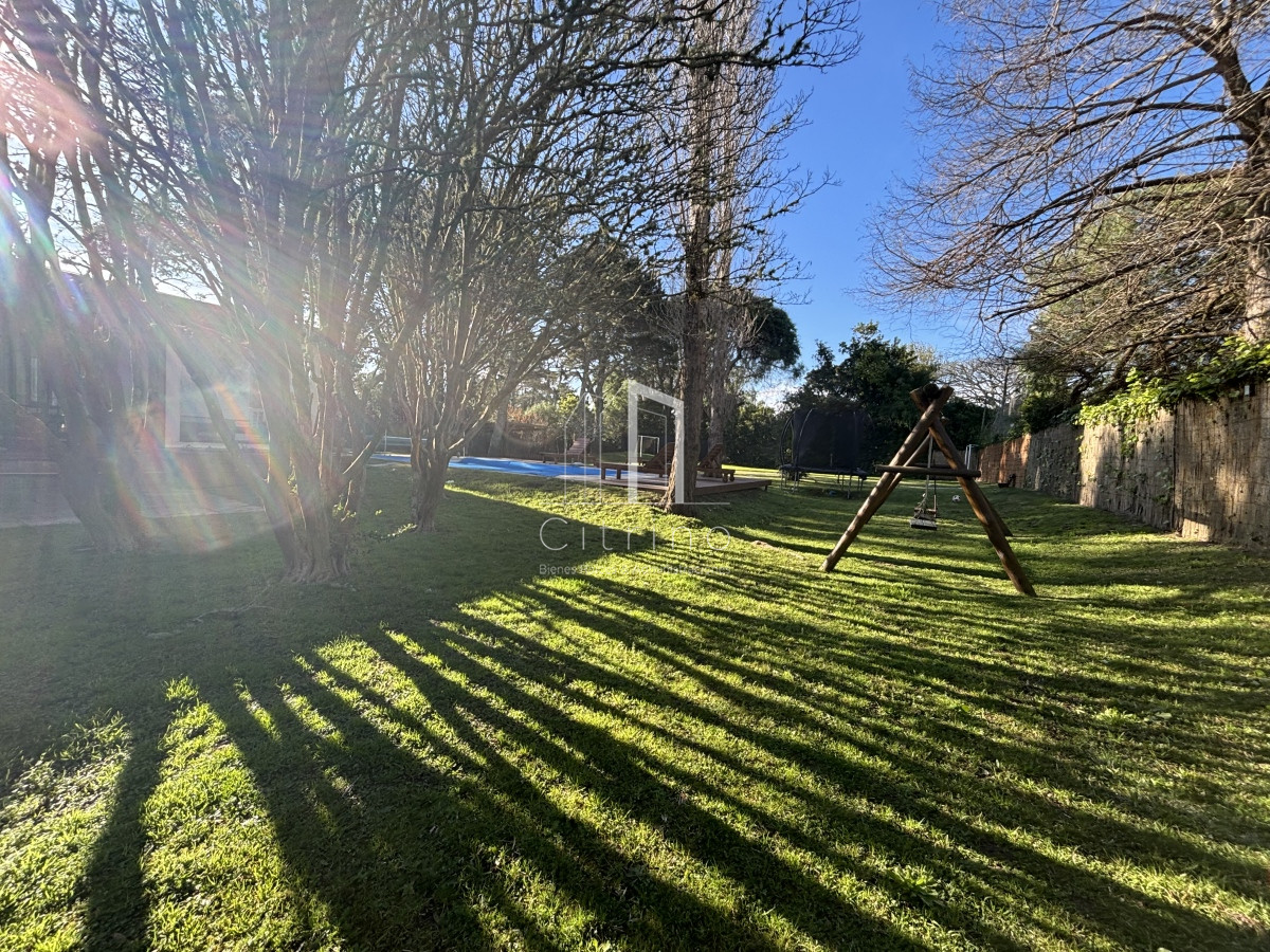 Casa ID.1970 - EXCEPCIONAL CASA EN VENTA DE 4 DORMITORIOS