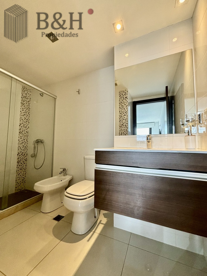 Apartamento ID.7619 - Divino apartamento en venta de 3 dormitorios