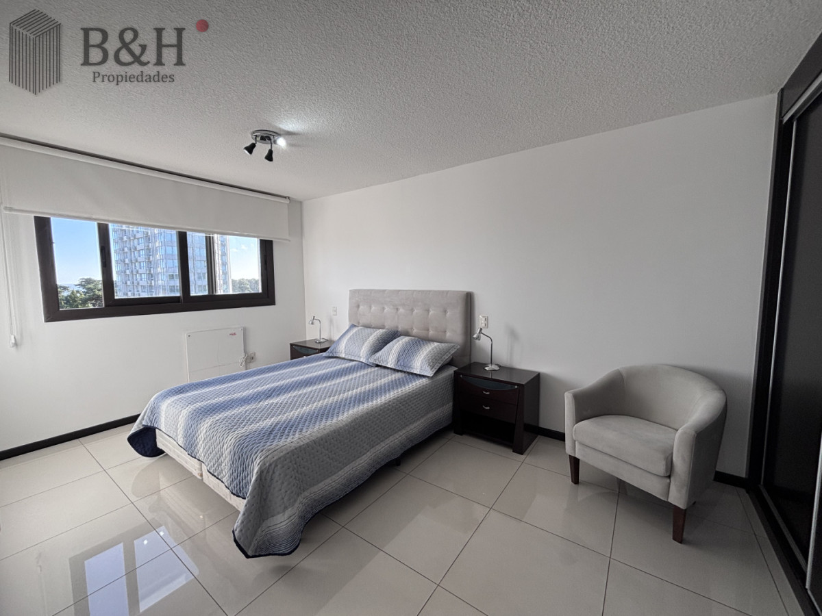 Apartamento ID.7619 - Divino apartamento en venta de 3 dormitorios