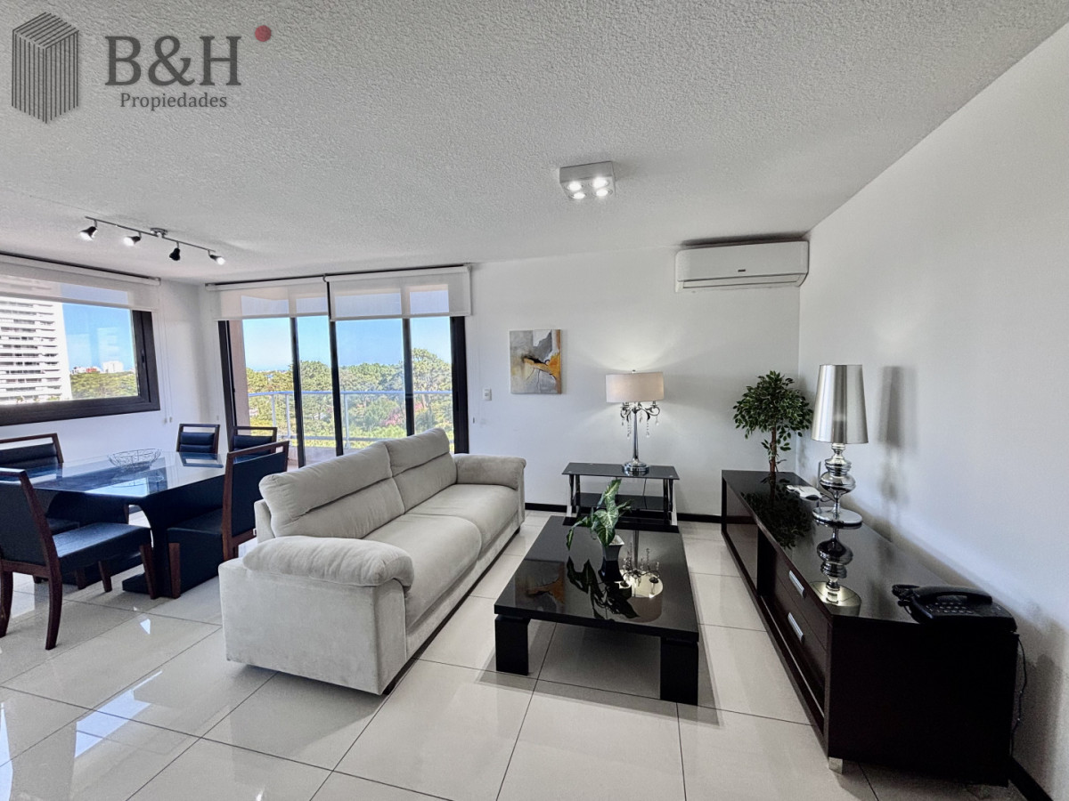 Apartamento ID.7619 - Divino apartamento en venta de 3 dormitorios