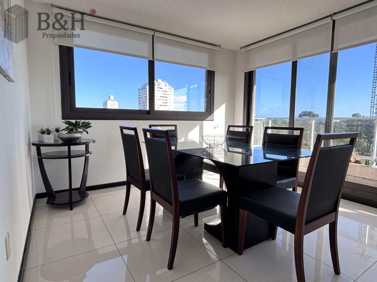 Apartamento ID.7619 - Divino apartamento en venta de 3 dormitorios