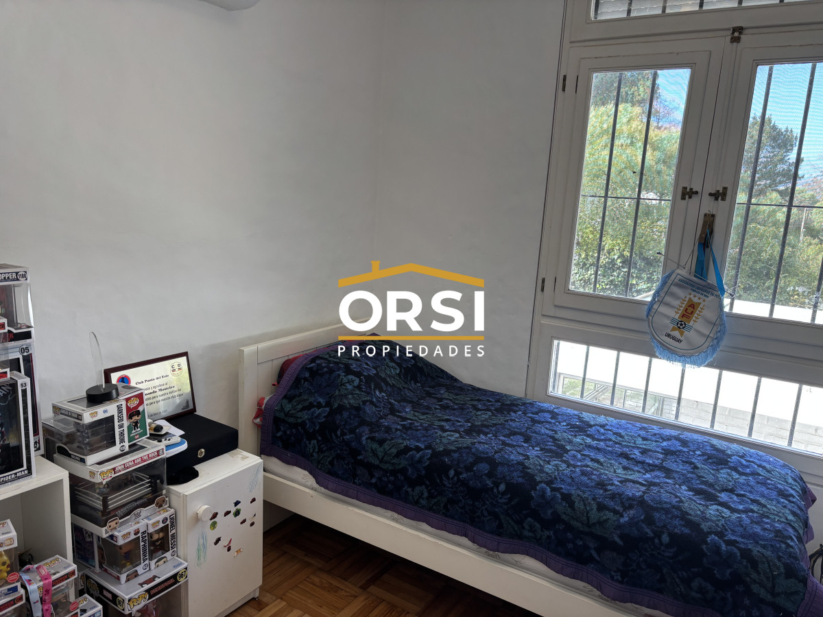 Casa ID.210 - EXCEPCIONAL CASA EN VENTA DE 4 DORMITORIOS