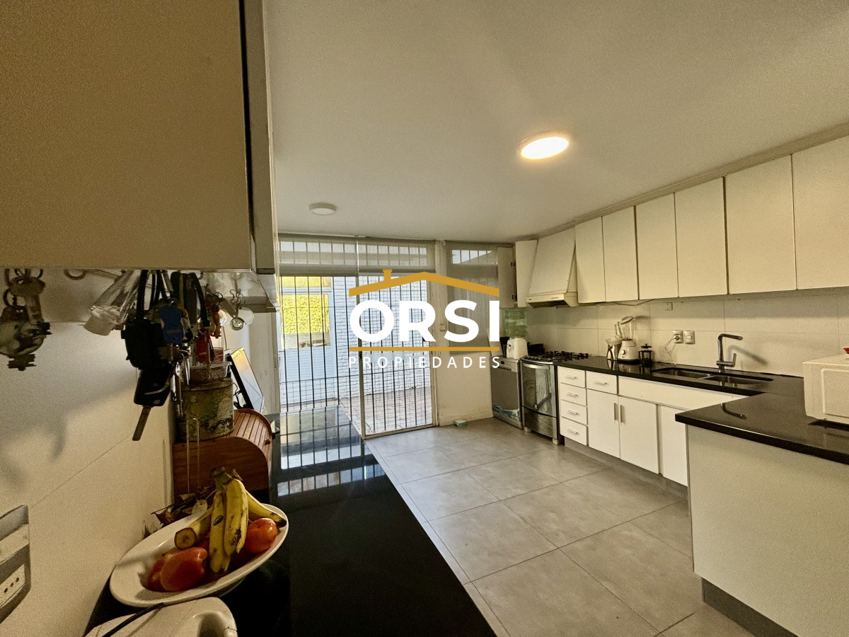 Casa ID.210 - EXCEPCIONAL CASA EN VENTA DE 4 DORMITORIOS