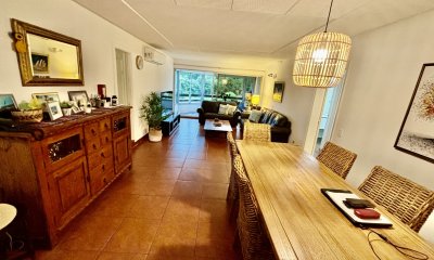 Hermoso apartamento reciclado de 3 dormitorios - Punta del Este