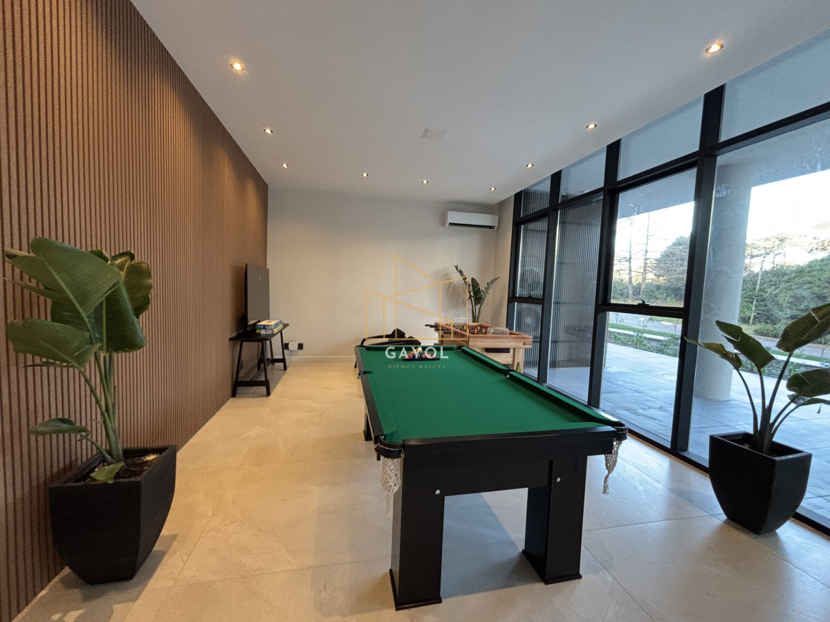 Apartamento ID.830 - EXCELENTE APARTAMENTO ESQUINERO DE 2 DORMITORIOS EN VENTA.