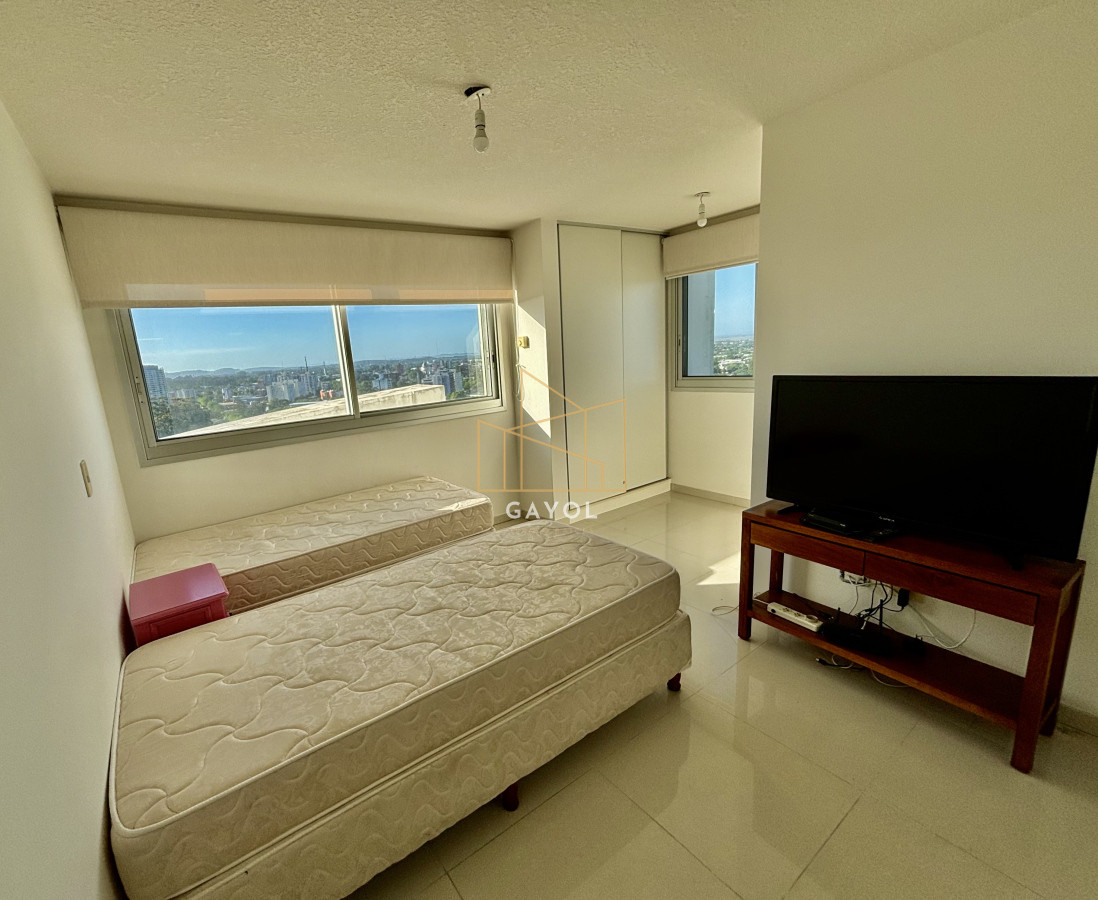 Apartamento ID.487 - OPORTUNIDAD EN VENTA 2 DORMITORIOS SUMMER TOWER