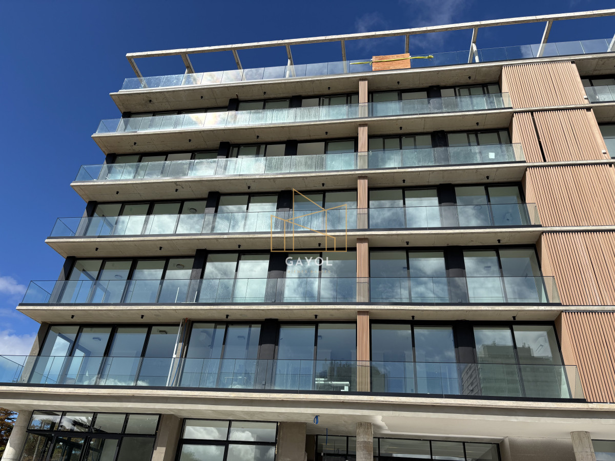 Apartamento ID.830 - EXCELENTE APARTAMENTO ESQUINERO DE 2 DORMITORIOS EN VENTA.