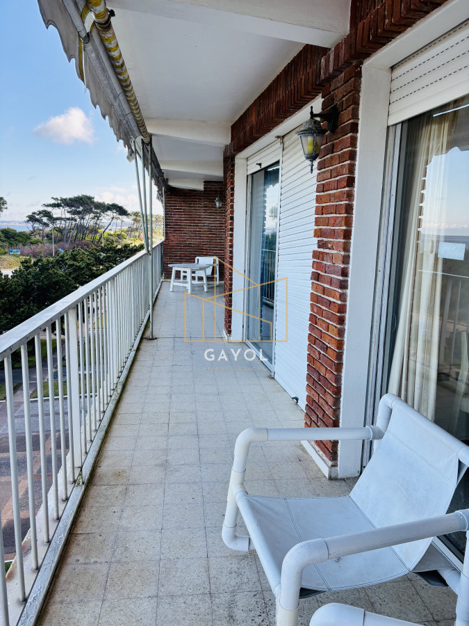 Apartamento ID.881 - nuevo ingreso! apartamento en venta de 3 dormitorios en primera línea 