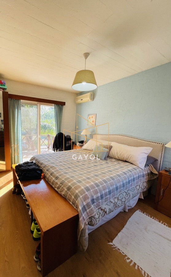 Casa ID.1170 -  DIVINA CASA DE 4 DORMITORIOS