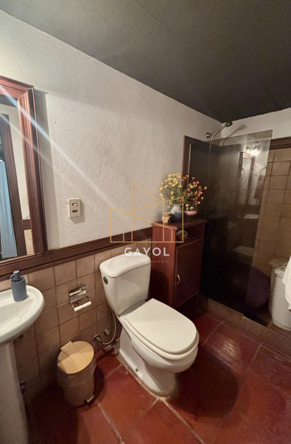 Casa ID.710 - EXCEPCIONAL CASA EN VENTA DE 4 DORMITORIOS PINARES 