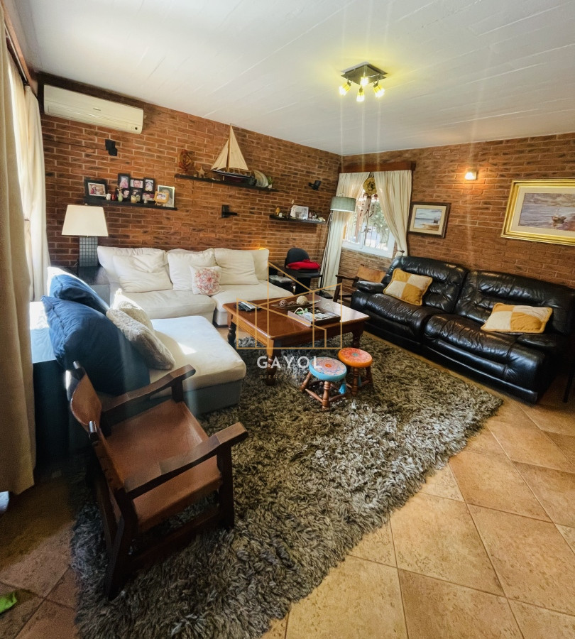 Casa ID.1170 -  DIVINA CASA DE 4 DORMITORIOS