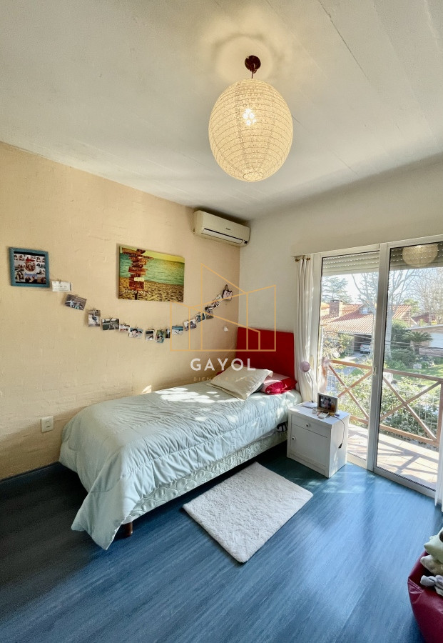 Casa ID.1170 -  DIVINA CASA DE 4 DORMITORIOS