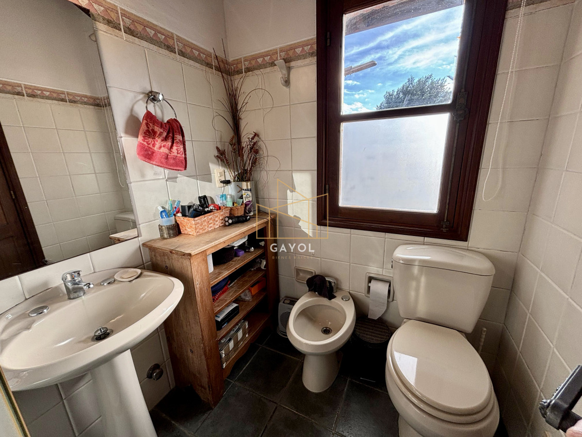 Casa ID.710 - EXCEPCIONAL CASA EN VENTA DE 4 DORMITORIOS PINARES 