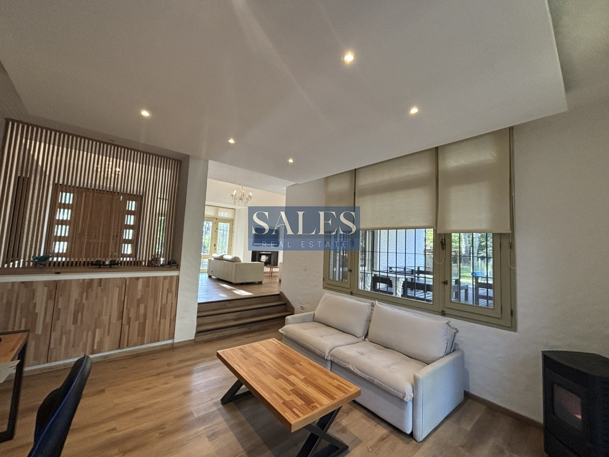 Casa ID.808 - EXCEPCIONAL CASA EN VENTA DE 4 DORMITORIOS