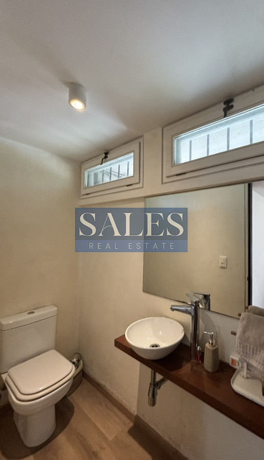 Casa ID.808 - EXCEPCIONAL CASA EN VENTA DE 4 DORMITORIOS