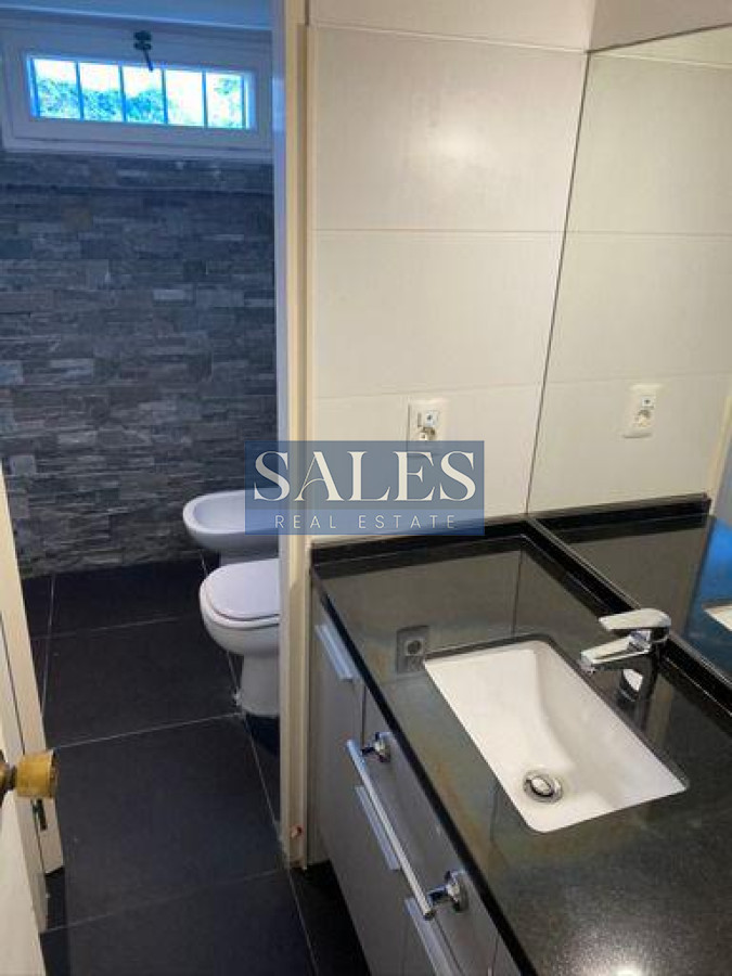 Casa ID.808 - EXCEPCIONAL CASA EN VENTA DE 4 DORMITORIOS