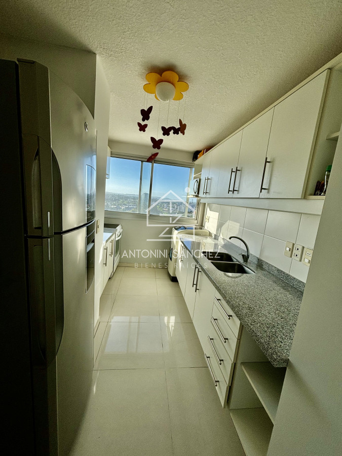 Apartamento ID.2113 - OPORTUNIDAD EN VENTA 2 DORMITORIOS SUMMER TOWER