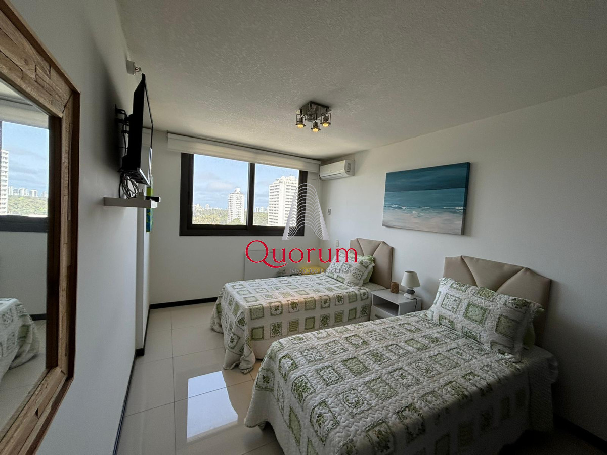 Apartamento ID.439 - APARTAMENTO 3 DORMITORIOS EN VENTA STRADIVARIUS