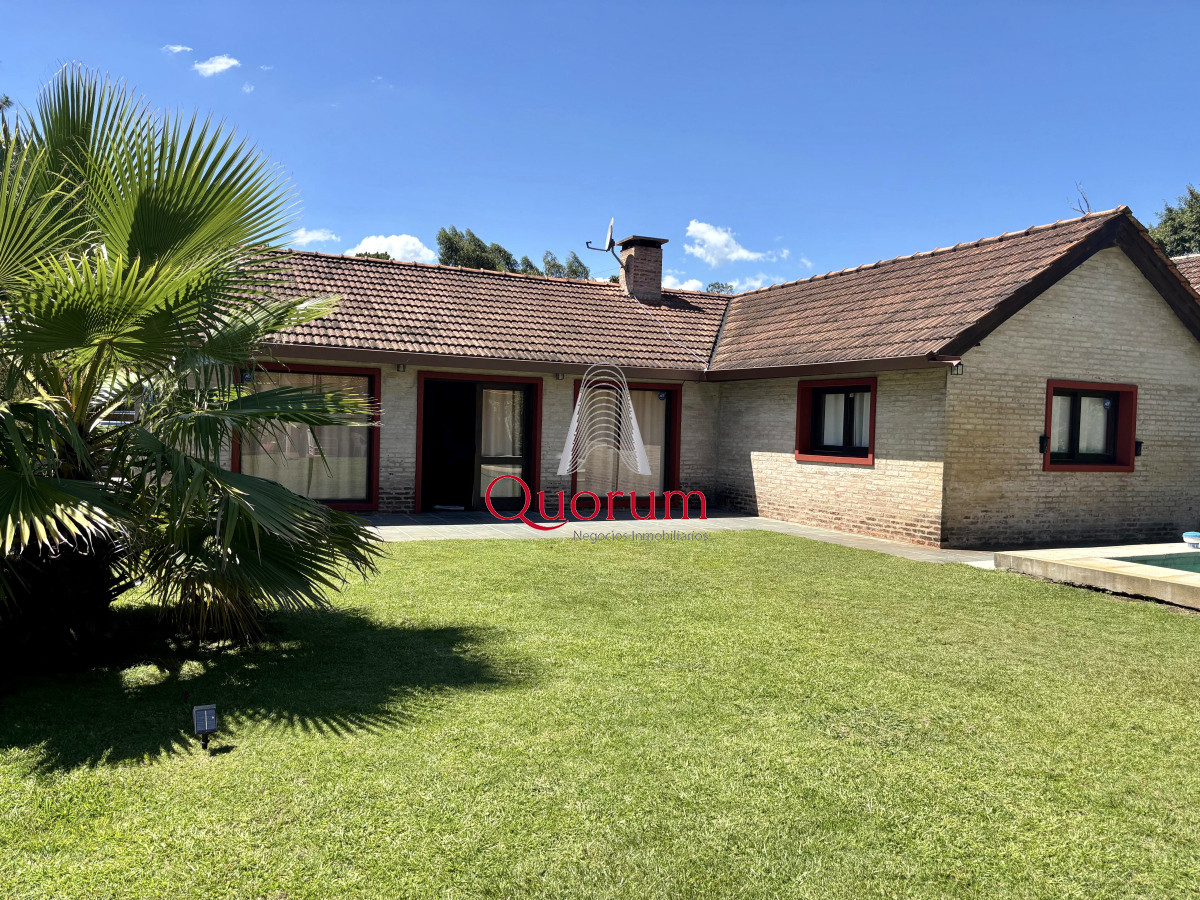 Casa ID.466 - HERMOSA CASA EN VENTA EN PINARES 
