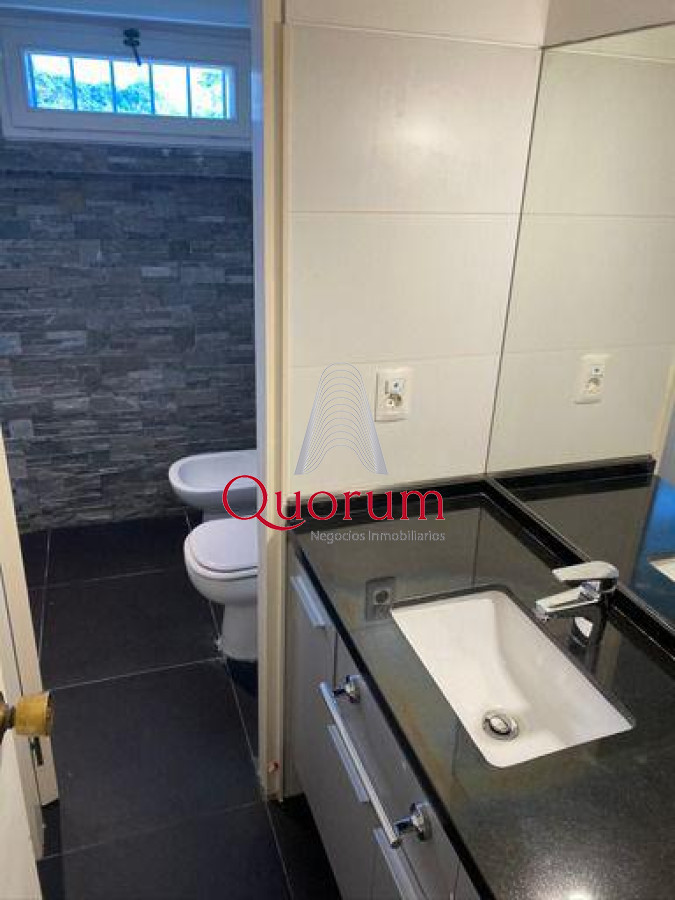 Casa ID.435 - EXCEPCIONAL CASA EN VENTA DE 4 DORMITORIOS