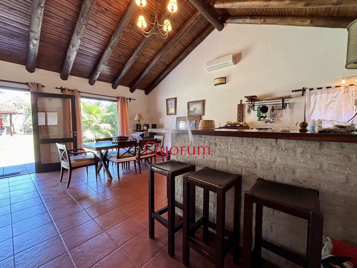Casa ID.466 - HERMOSA CASA EN VENTA EN PINARES 