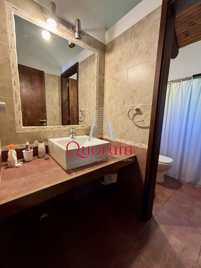 Casa ID.466 - HERMOSA CASA EN VENTA EN PINARES 