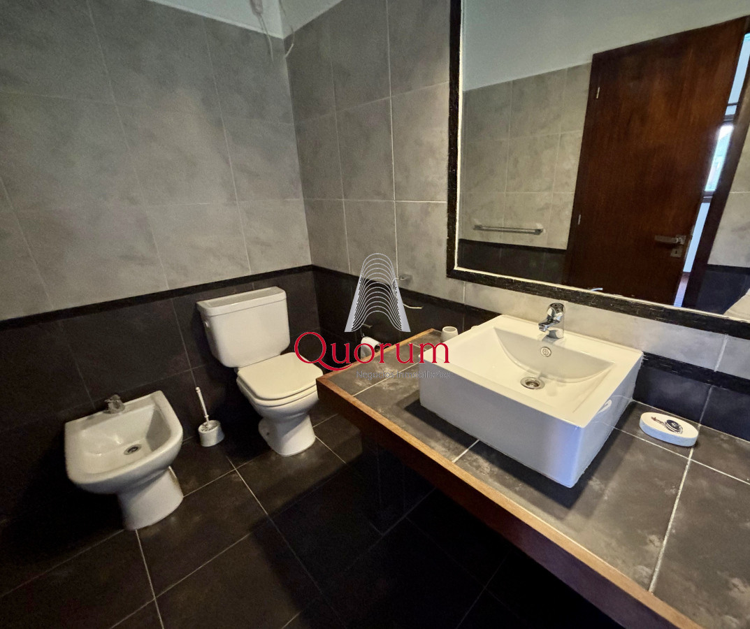 Casa ID.466 - HERMOSA CASA EN VENTA EN PINARES 