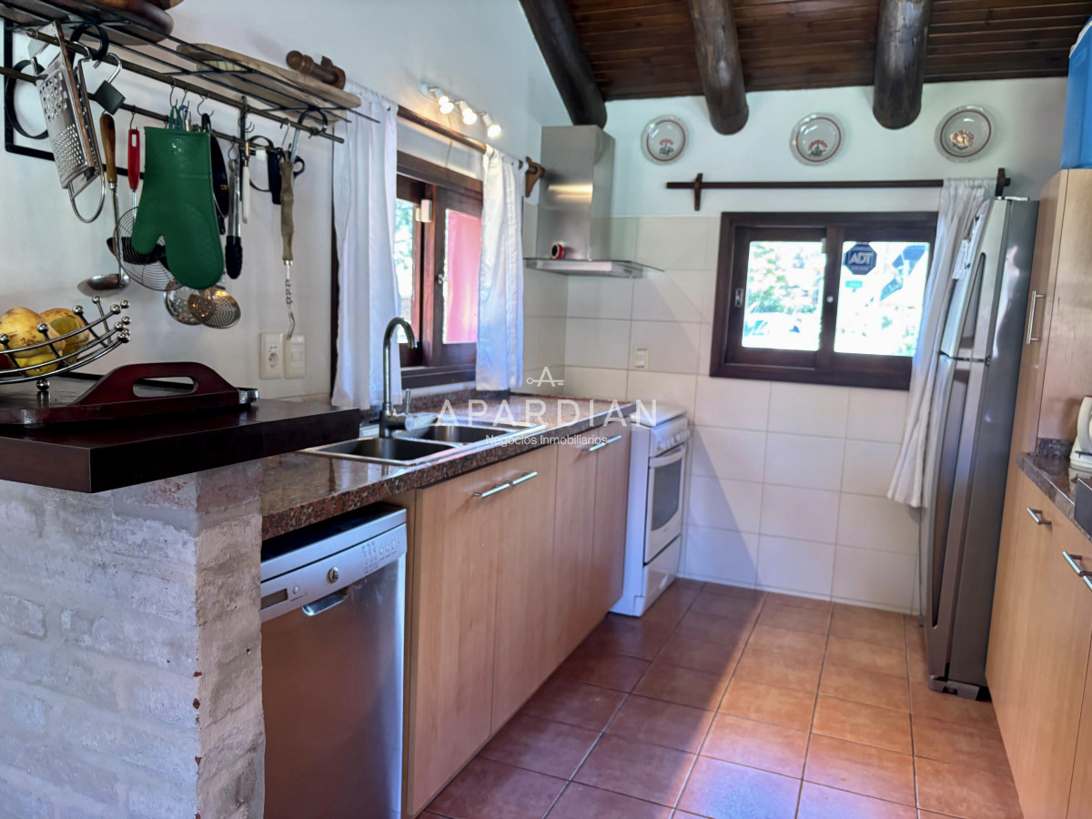 Casa ID.21097538 - HERMOSA CASA EN VENTA EN PINARES 