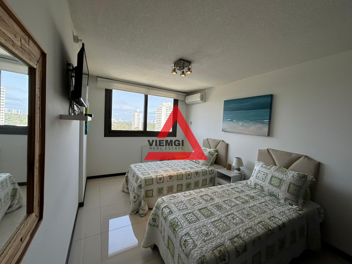 Apartamento ID.42 - APARTAMENTO 3 DORMITORIOS EN VENTA STRADIVARIUS