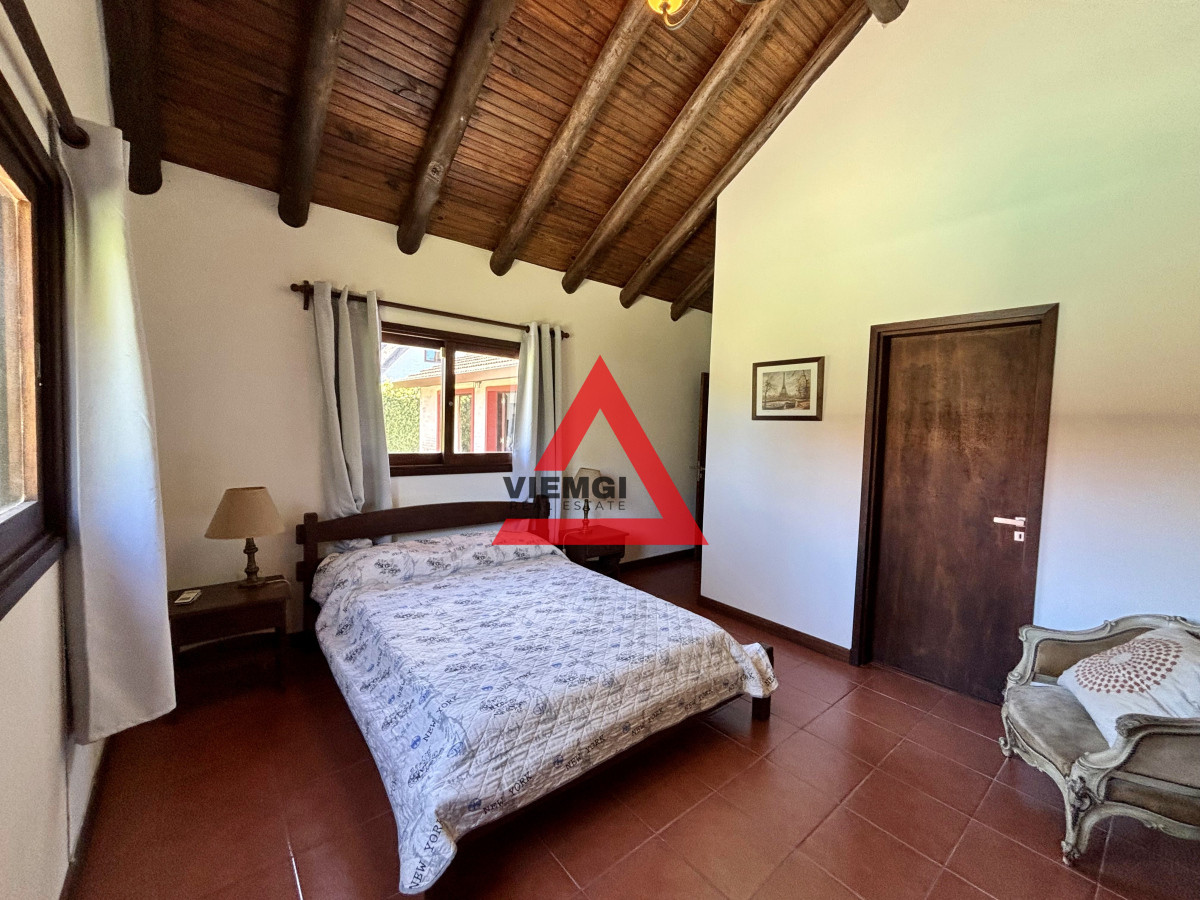 Casa ID.4 - HERMOSA CASA EN VENTA EN PINARES 