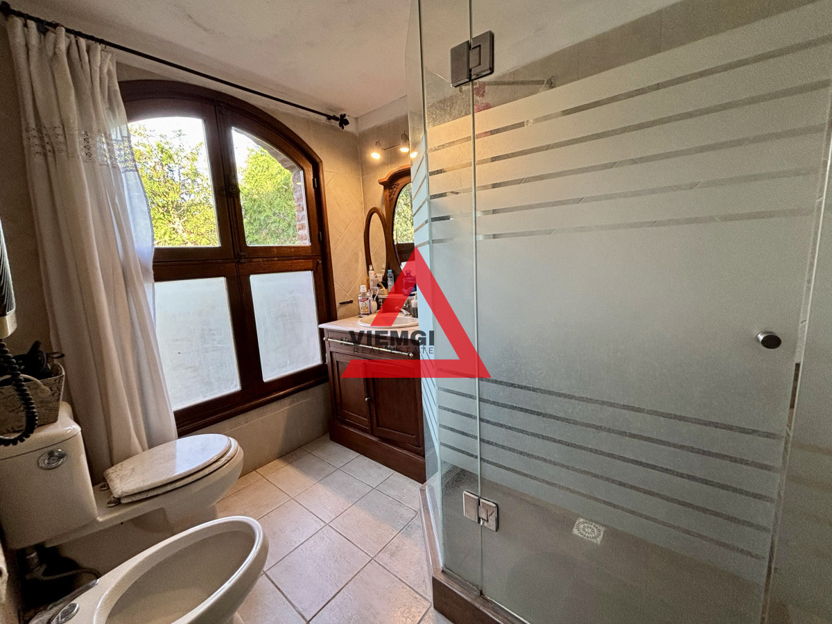 Casa ID.17 - EXCEPCIONAL CASA EN VENTA DE 4 DORMITORIOS PINARES 