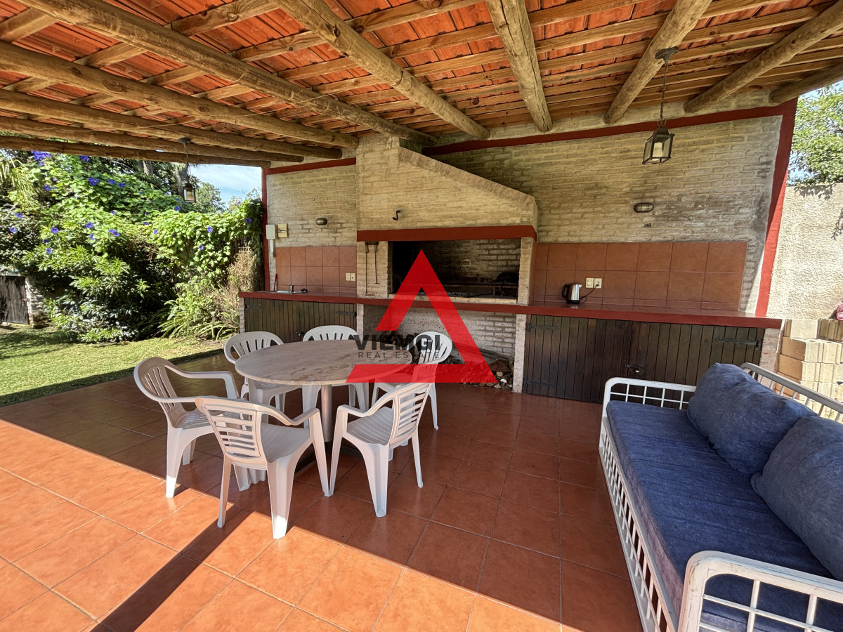 Casa ID.4 - HERMOSA CASA EN VENTA EN PINARES 
