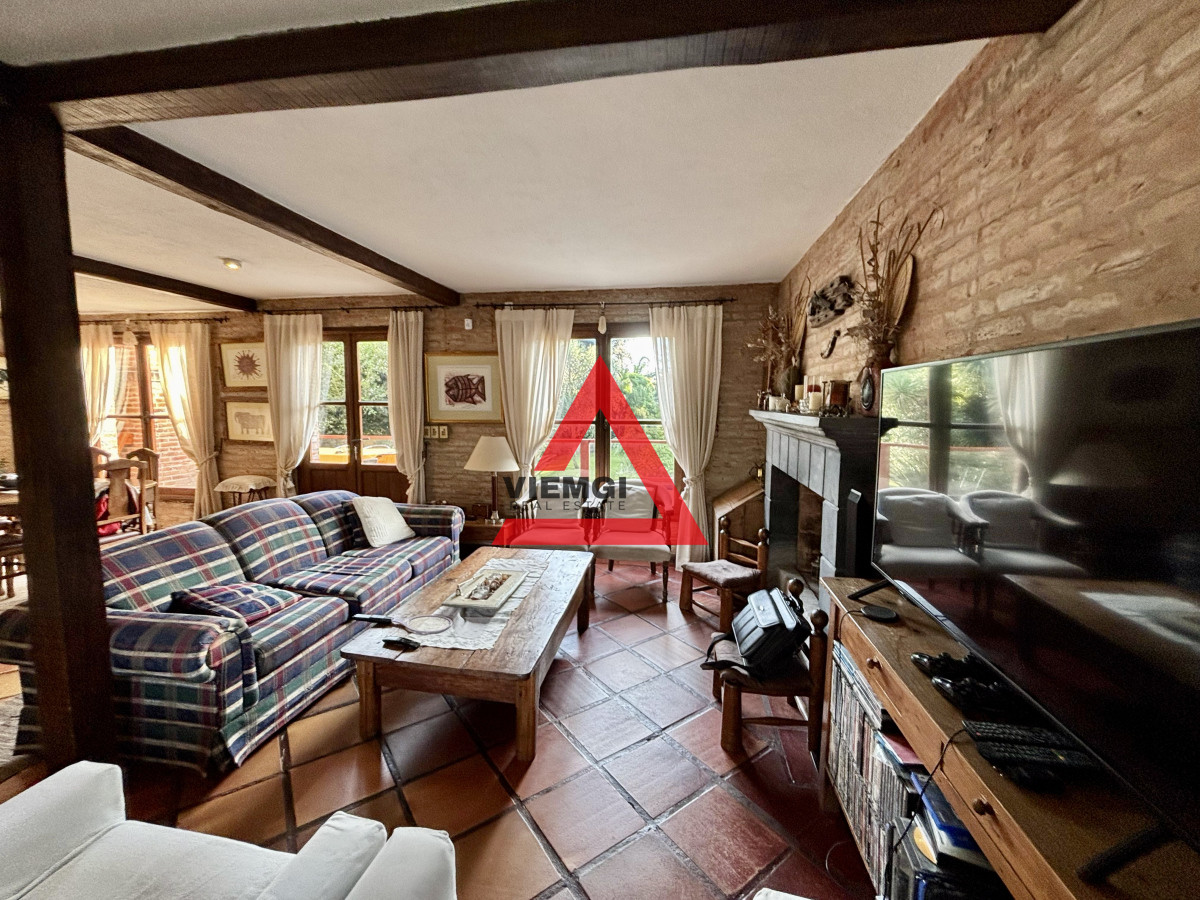 Casa ID.17 - EXCEPCIONAL CASA EN VENTA DE 4 DORMITORIOS PINARES 