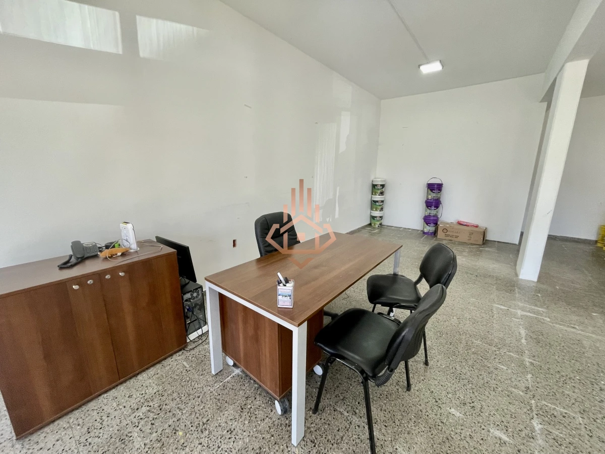 Oportunidad Local Comercial en Excelente Estado