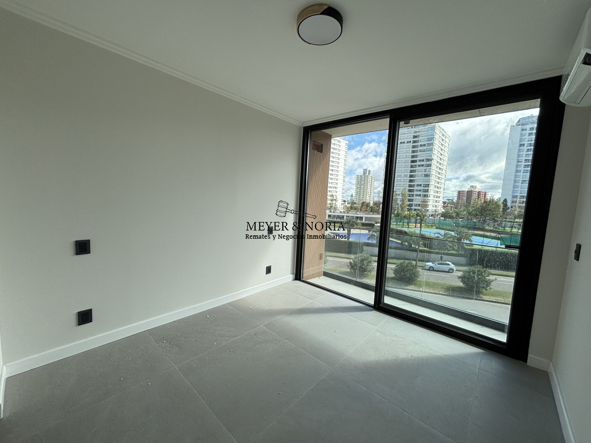 Apartamento ID.26 - EXCELENTE APARTAMENTO ESQUINERO DE 2 DORMITORIOS EN VENTA.