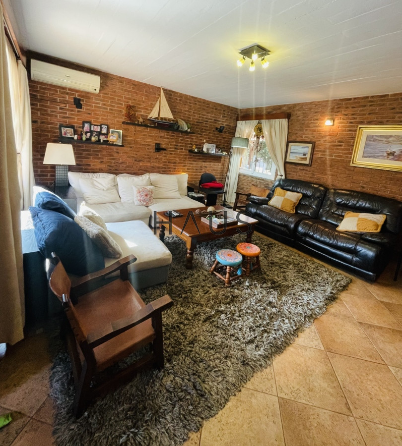Casa ID.918 -  DIVINA CASA DE 4 DORMITORIOS