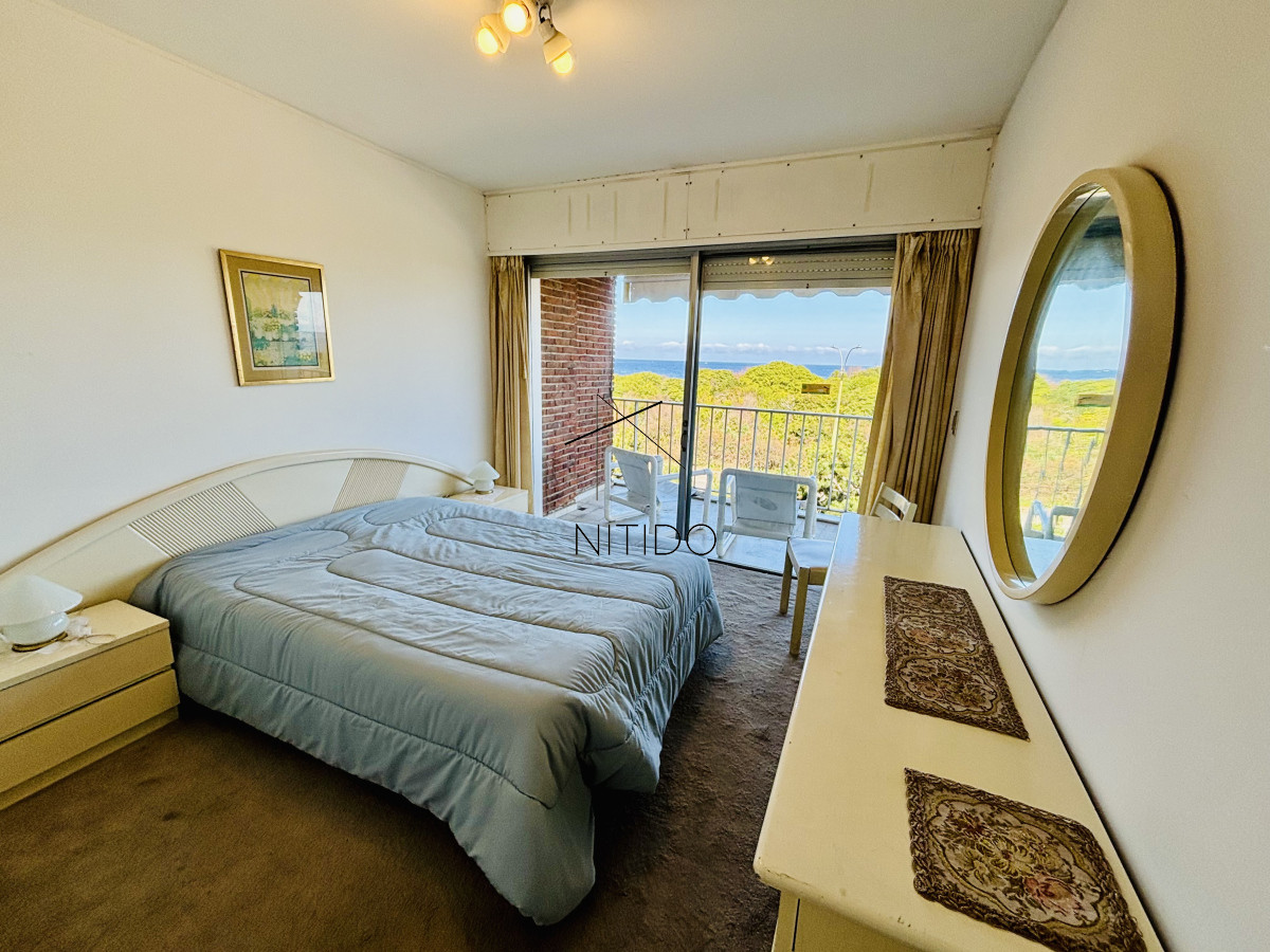 Apartamento ID.54 - nuevo ingreso! apartamento en venta de 3 dormitorios en primera línea 