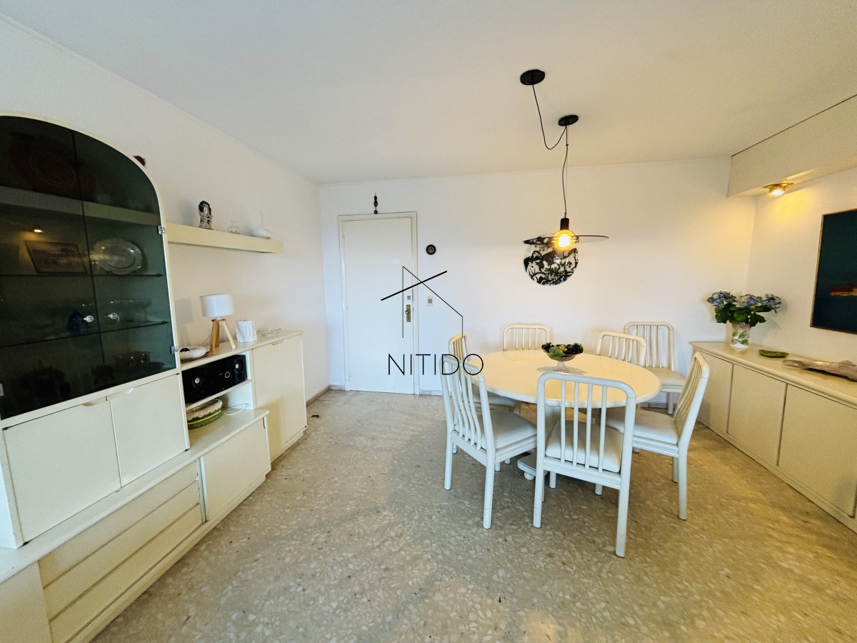 Apartamento ID.54 - nuevo ingreso! apartamento en venta de 3 dormitorios en primera línea 