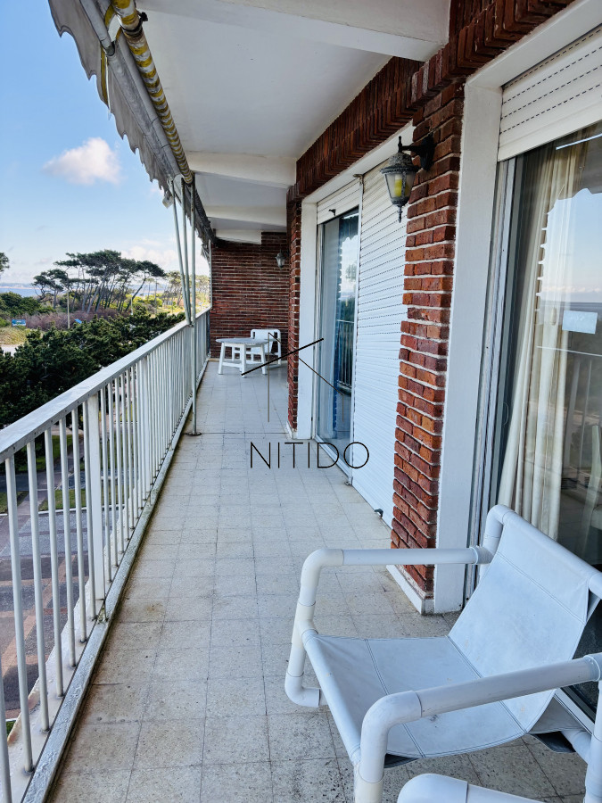Apartamento ID.54 - nuevo ingreso! apartamento en venta de 3 dormitorios en primera línea 